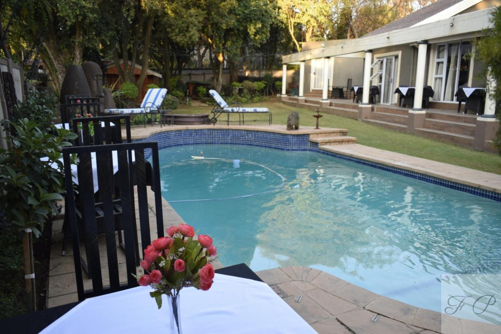 The Elephant Room At Frederick'S Place Pretoria-Noord 外观 照片