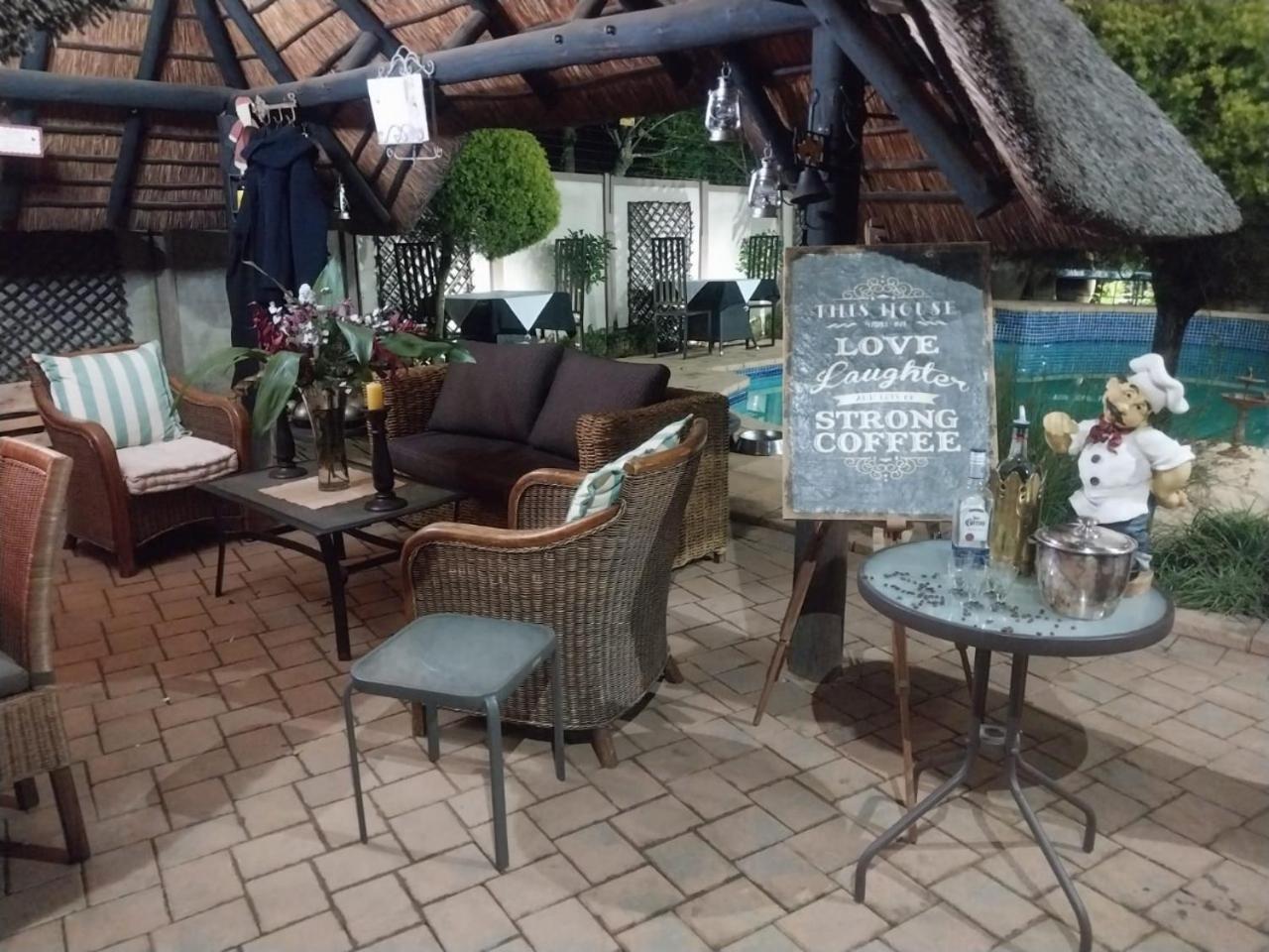 The Elephant Room At Frederick'S Place Pretoria-Noord 外观 照片