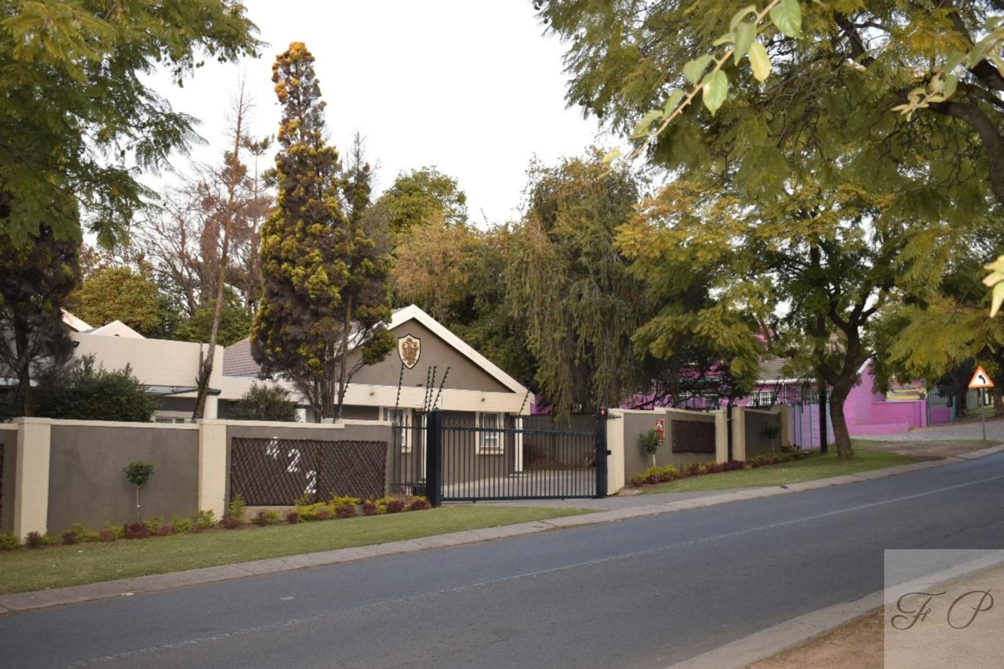 The Elephant Room At Frederick'S Place Pretoria-Noord 外观 照片